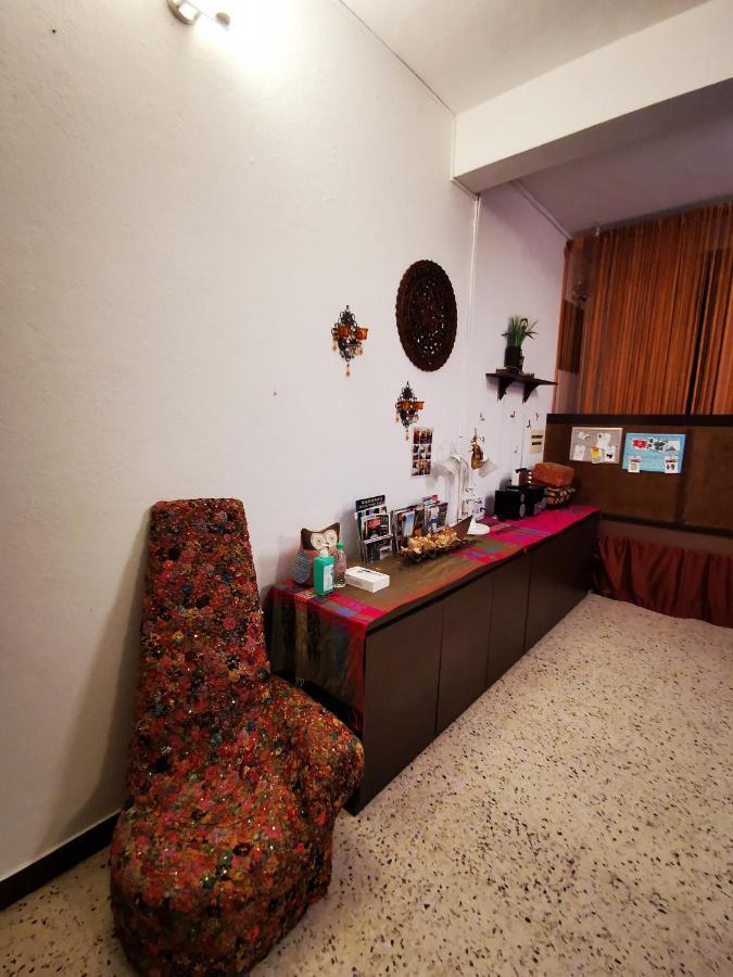 Dou Houz Gurney Hotel George Town Ngoại thất bức ảnh